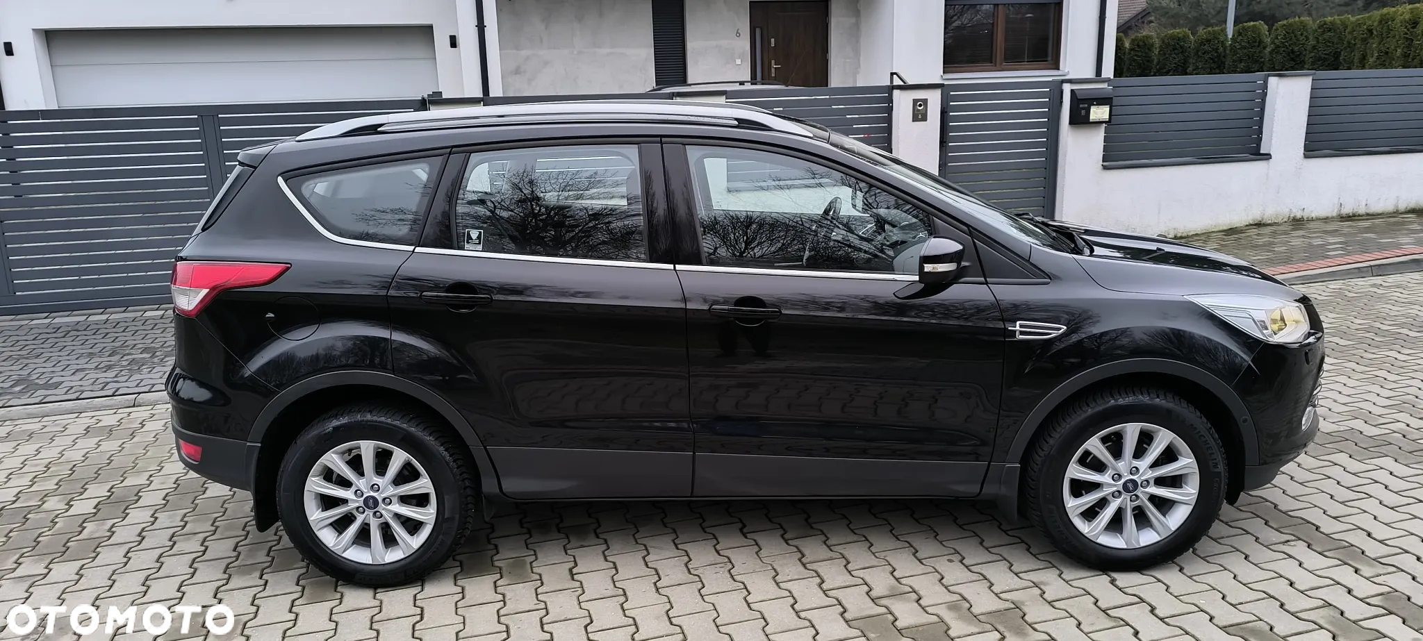 Ford Kuga 1.5 EcoBoost 2x4 Business Edition - 24