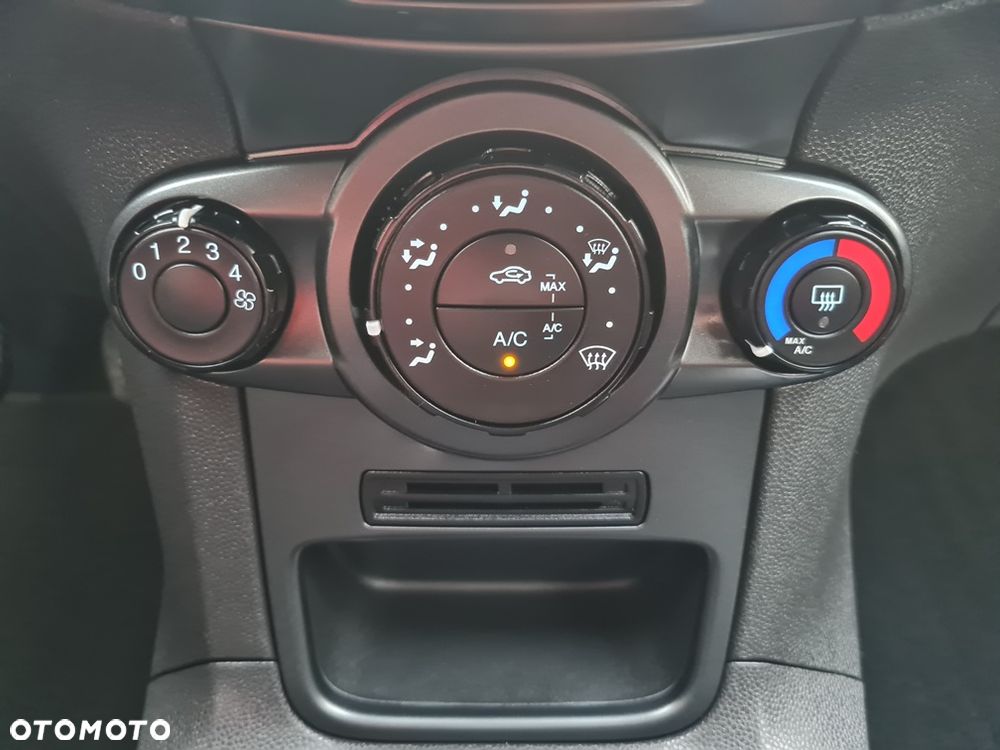Ford Fiesta 1.25 SYNC Edition - 23