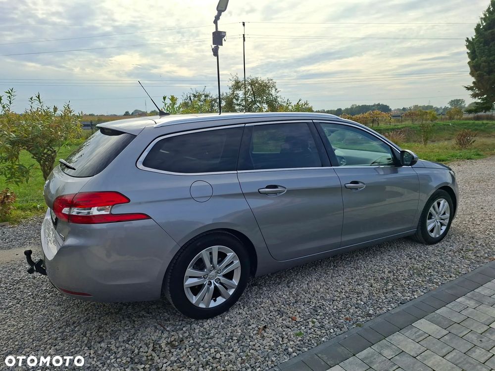 Peugeot 308 - 23