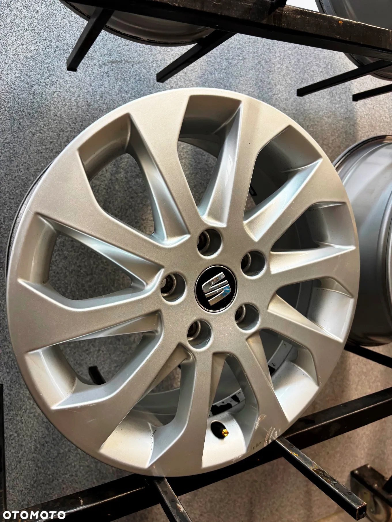 4 FELGI ALU. SEAT LEON III , VW GOLF 6,7,SKODA OCTAVIA 2,3  16''   6,5J ET46 - 8