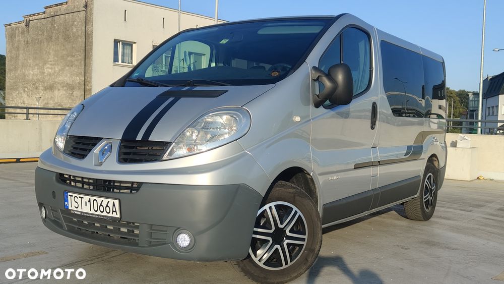 Renault Trafic 2.5 dCi 150 FAP Passenger L1H1 Quickshift Privilège - 13