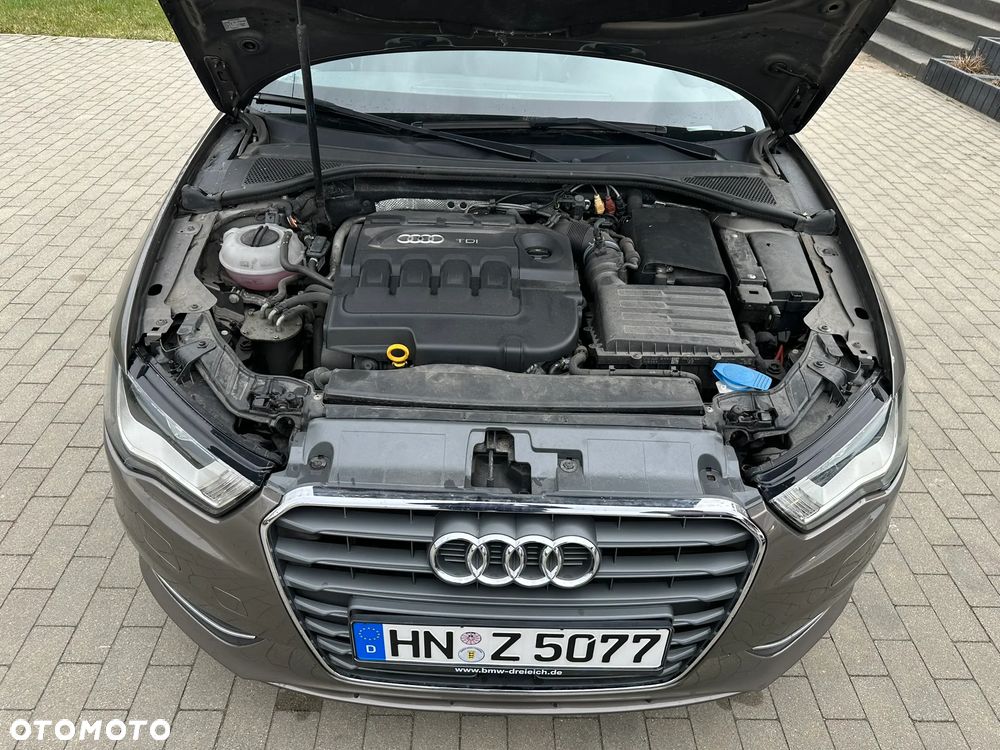 Audi A3 Sportback - 13