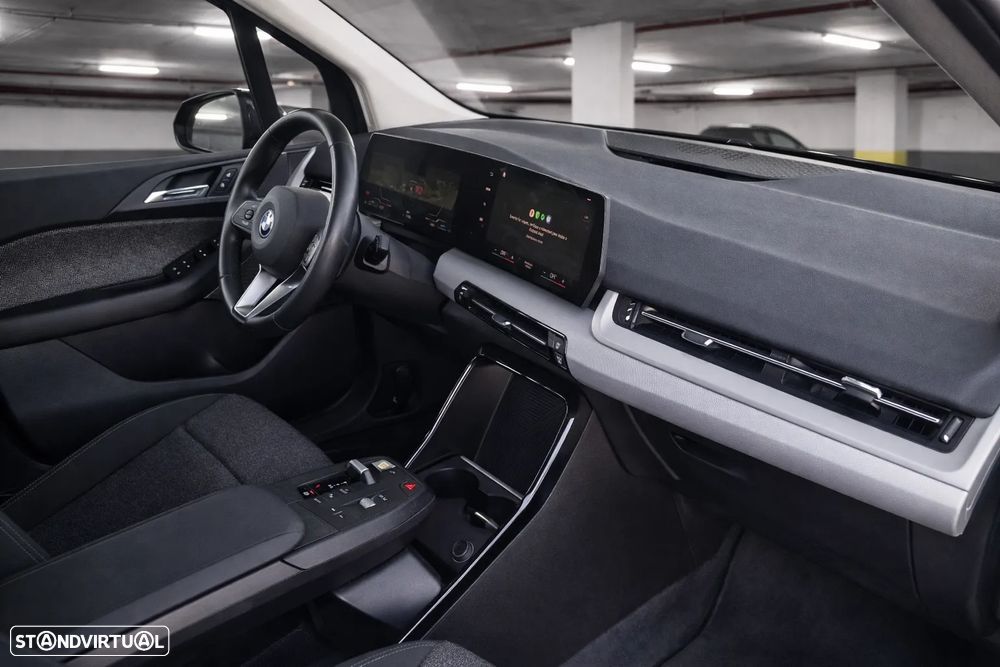 BMW 225xe Active Tourer - 4