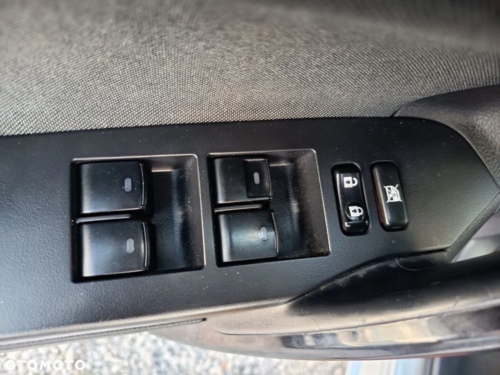 Toyota Auris 1.33 VVT-i Premium - 22