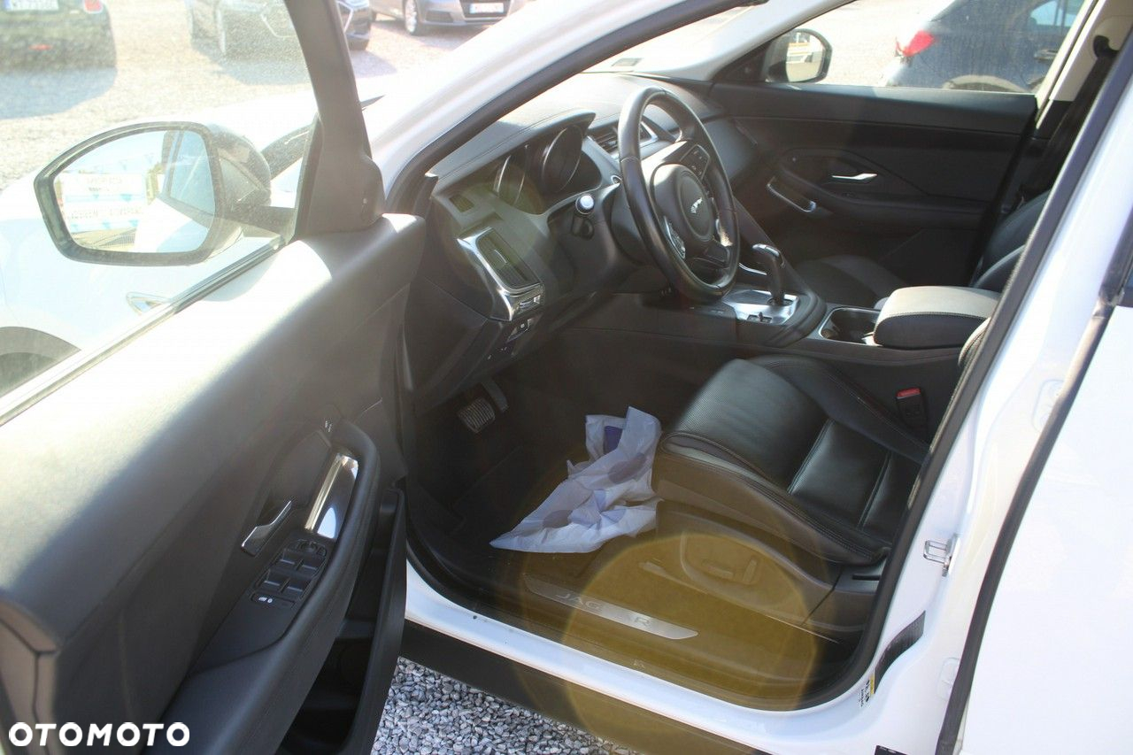 Jaguar E-Pace - 20