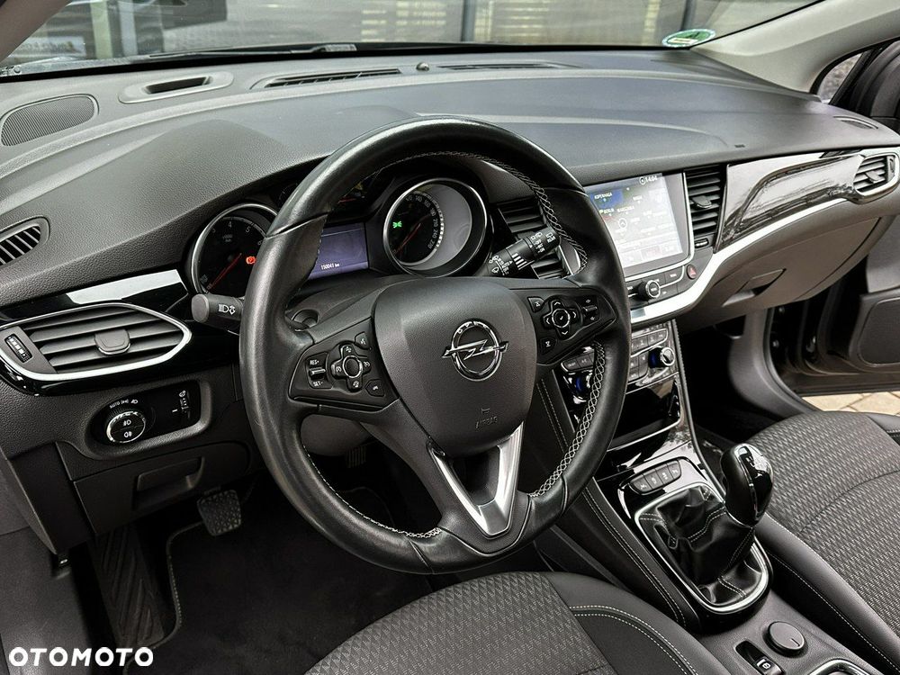 Opel Astra 1.4 T Enjoy - 10