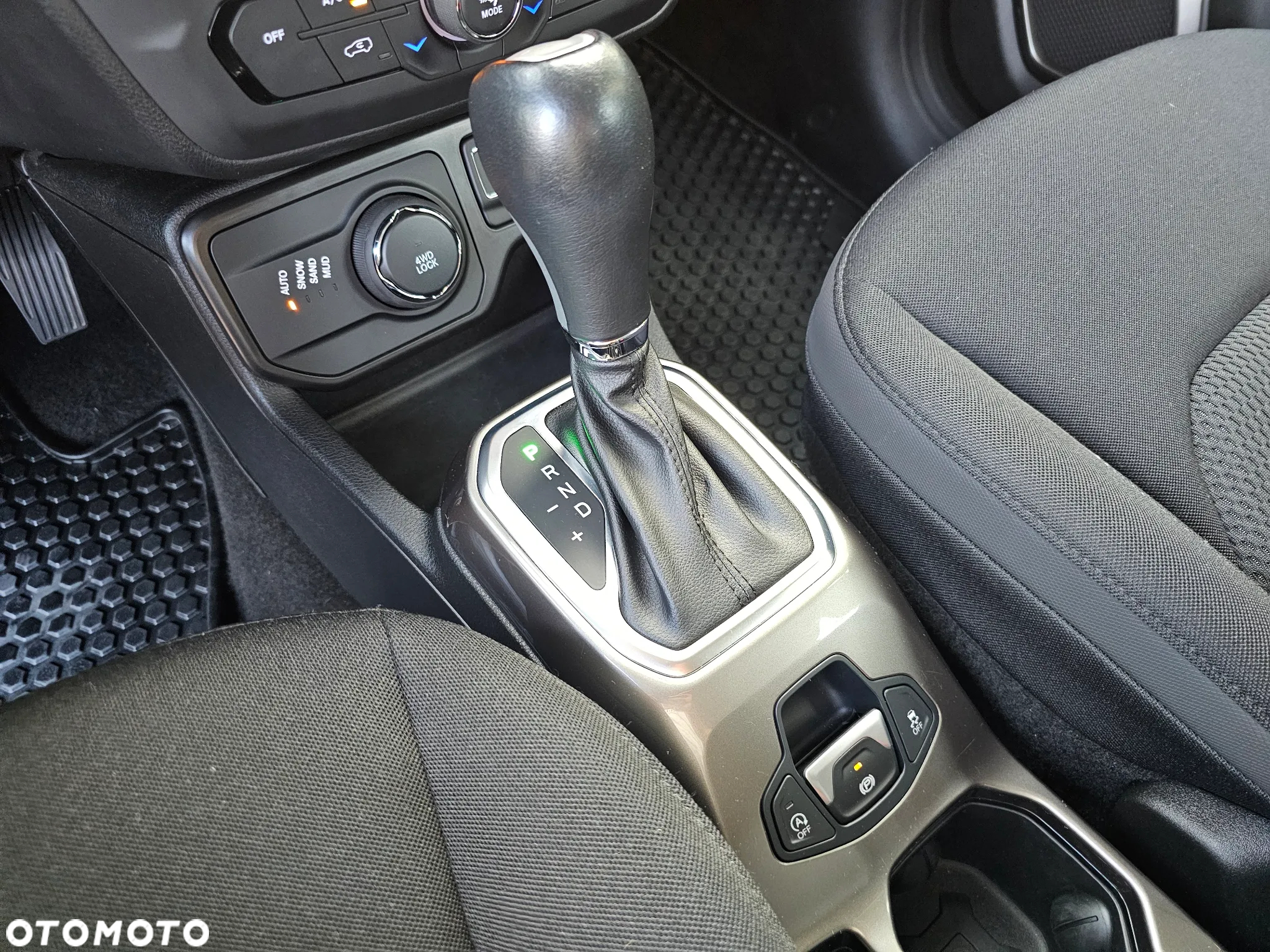 Jeep Renegade 1.3 GSE T4 Turbo Limited 4x4 S&S - 18