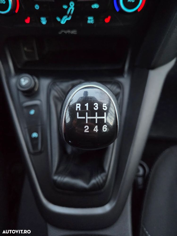 Ford Focus 1.5 EcoBoost Trend - 15