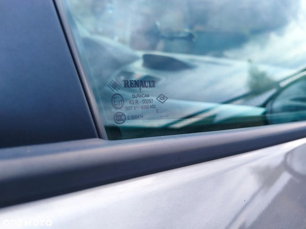 Renault Fluence 1.6 16V Expression Euro5 - 23