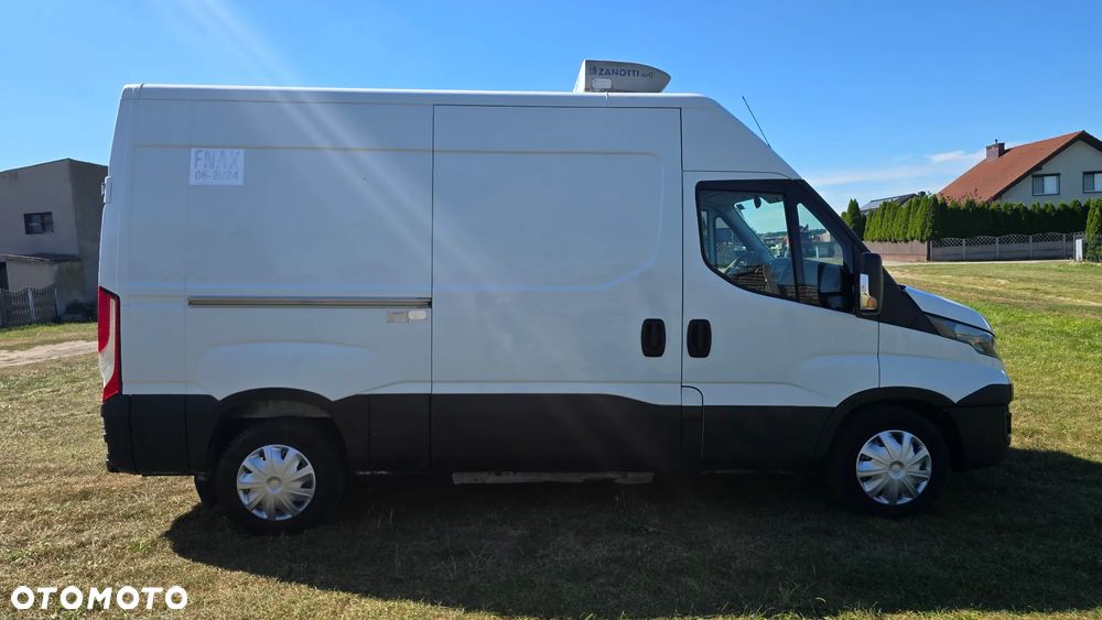 Iveco 35.140 BENZYNA + GAZ CNG CHŁODNIA - 6