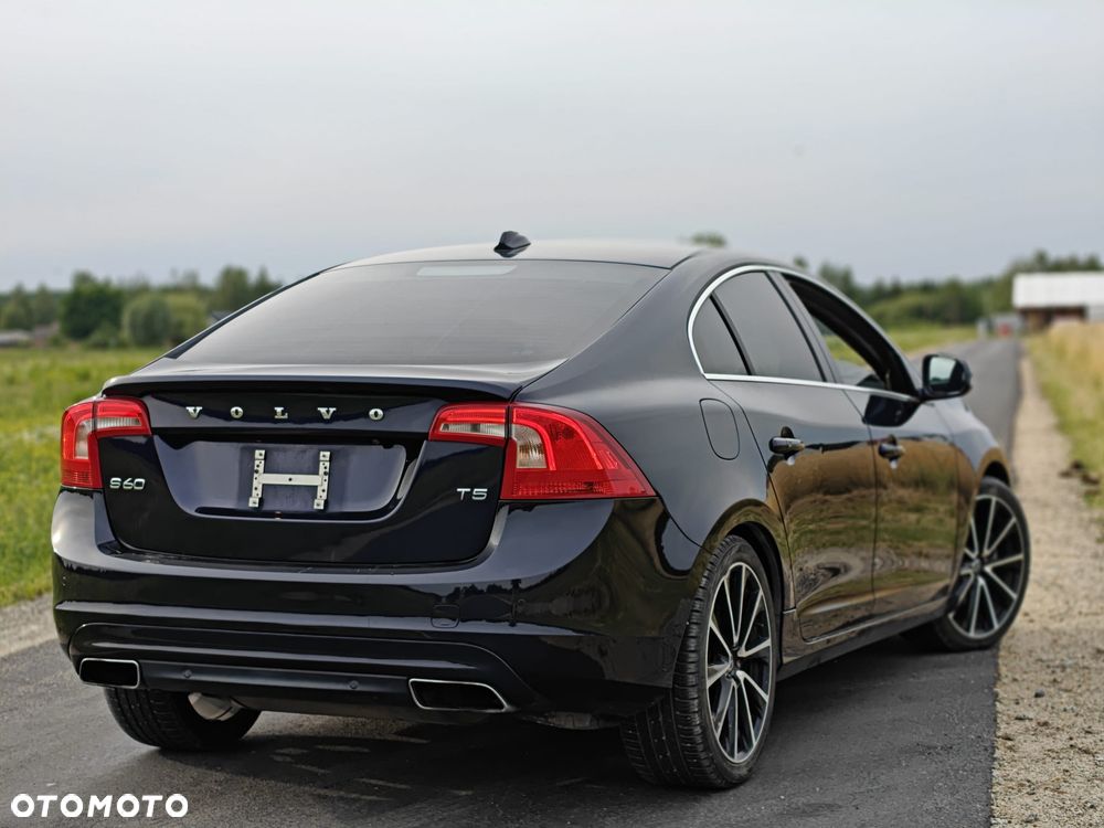 Volvo S60 T5 Drive-E R-Design Momentum - 6