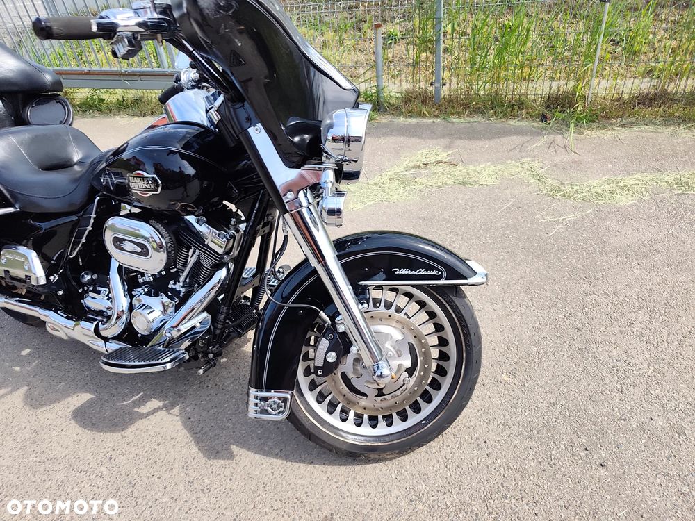 Harley-Davidson FLHTCU Ultra - 3