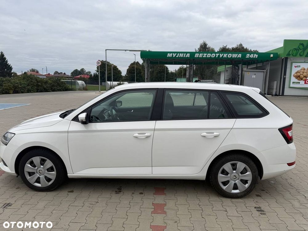 Skoda Fabia - 10