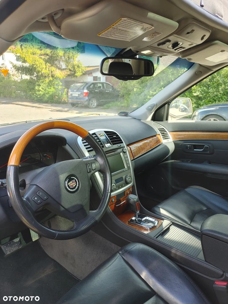 Cadillac SRX - 2