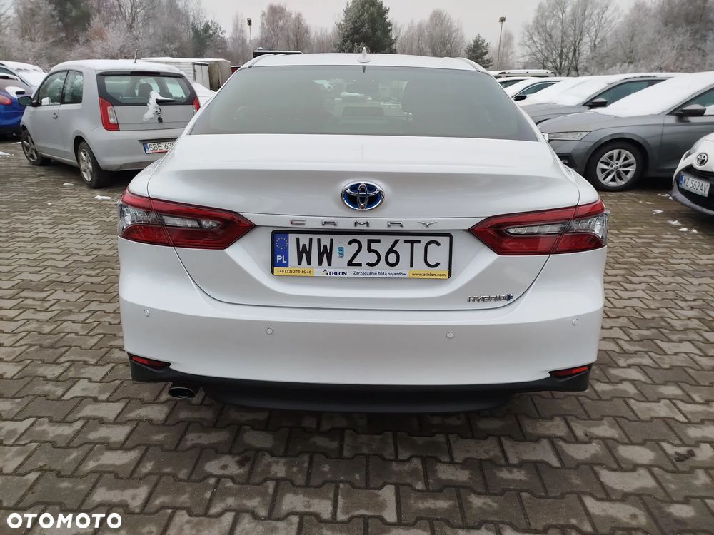 Toyota Camry 2.5 Hybrid Executive CVT - 8