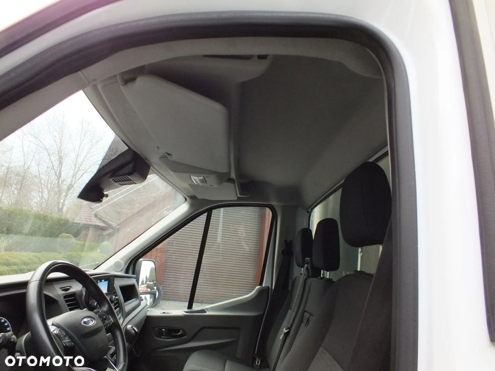 Ford Transit - 21