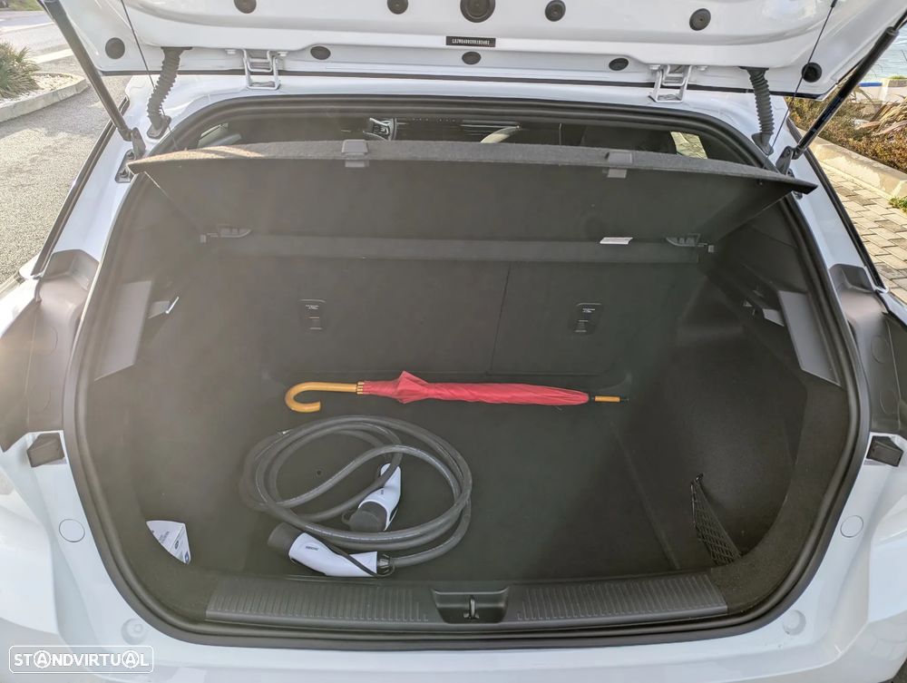 MG MG4 64 kWh Comfort - 12