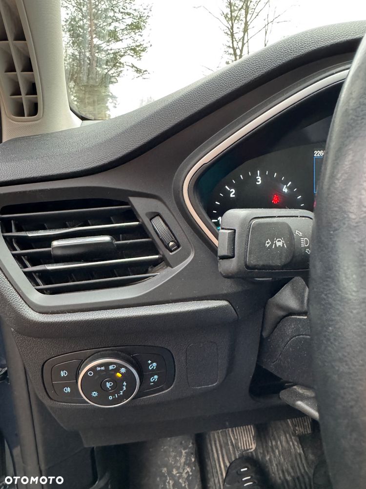 Ford Focus 1.5 TDCi DPF Start-Stopp-System Business - 9