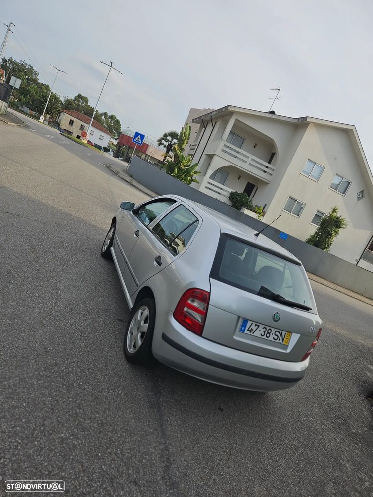 Skoda Fabia 1.4 Elegance AR4 - 4