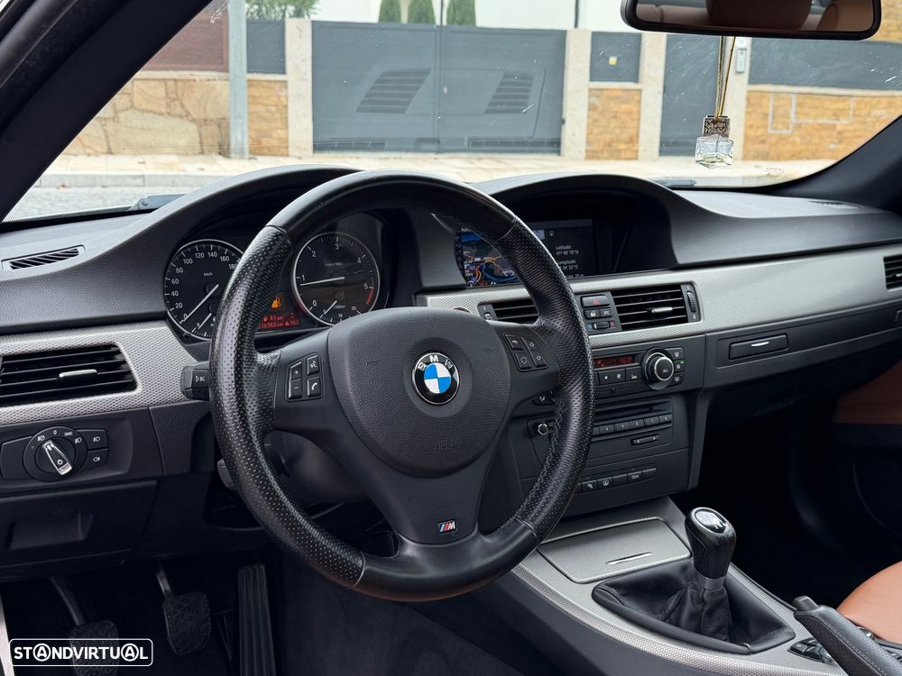 BMW 320 d Coupe Edição M - 36