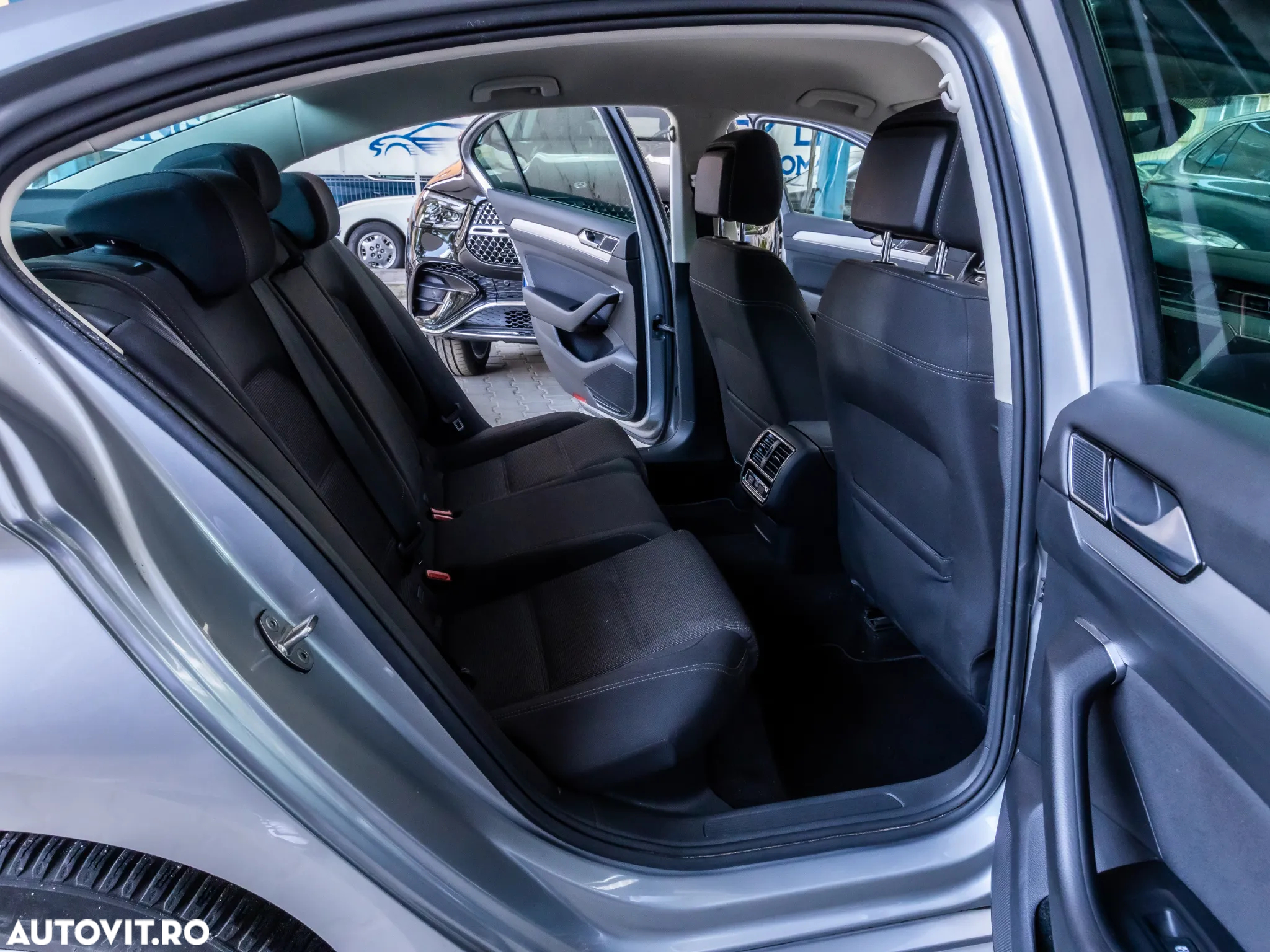 Volkswagen Passat Variant 1.5 TSI ACT OPF DSG Comfortline - 6