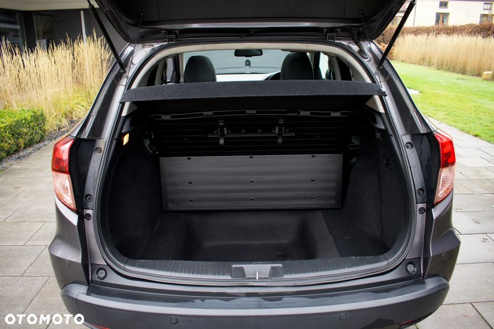 Honda HR-V 1.5 i-VTEC CVT Executive - 28