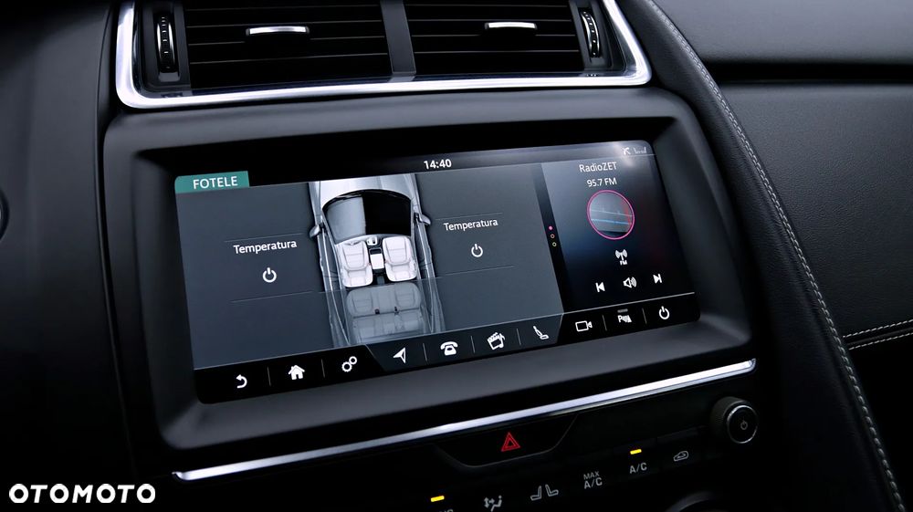 Jaguar E-Pace 2.0 i4P AWD R-Dynamic - 22