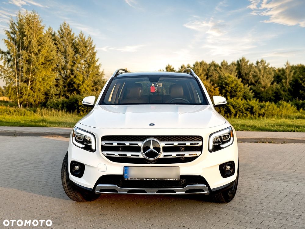 Mercedes-Benz GLB 250 4-Matic 8G-DCT - 2