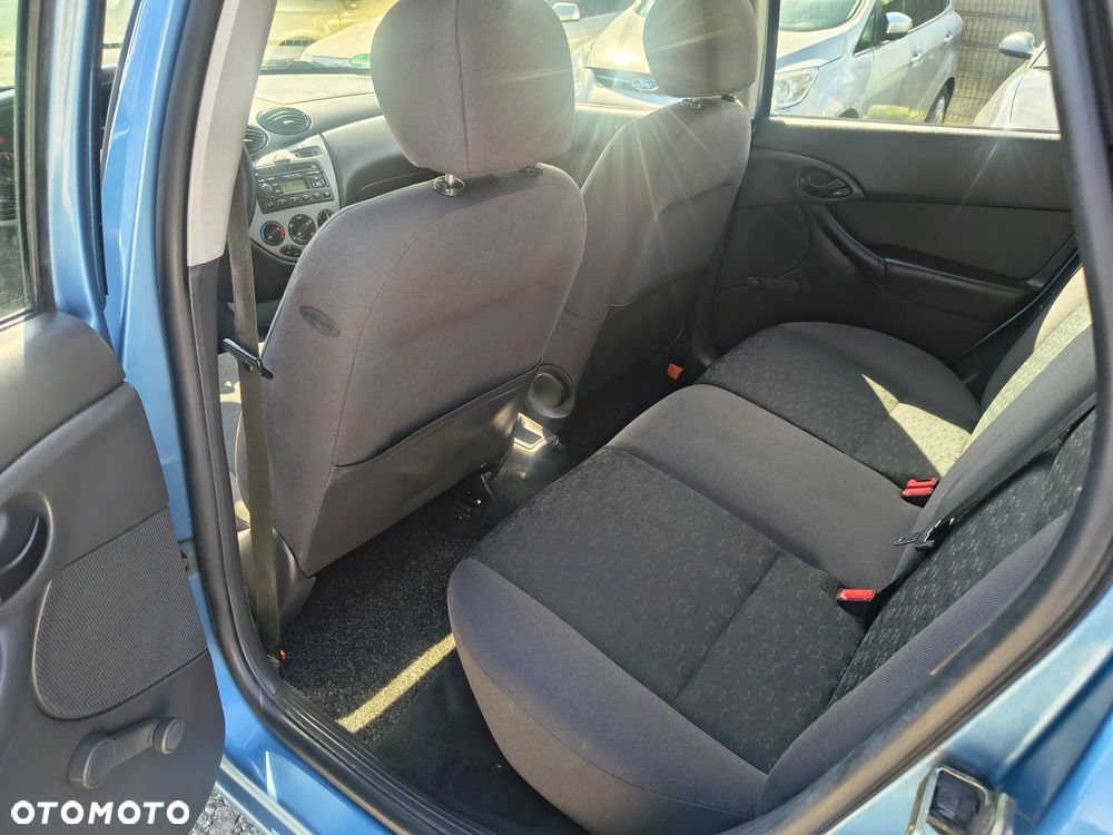 Ford Focus Ambiente - 22