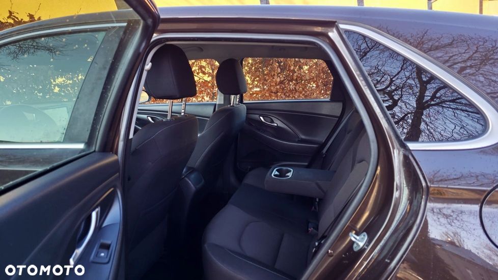 Hyundai i30 1.4 T-GDI Intro Edition - 18