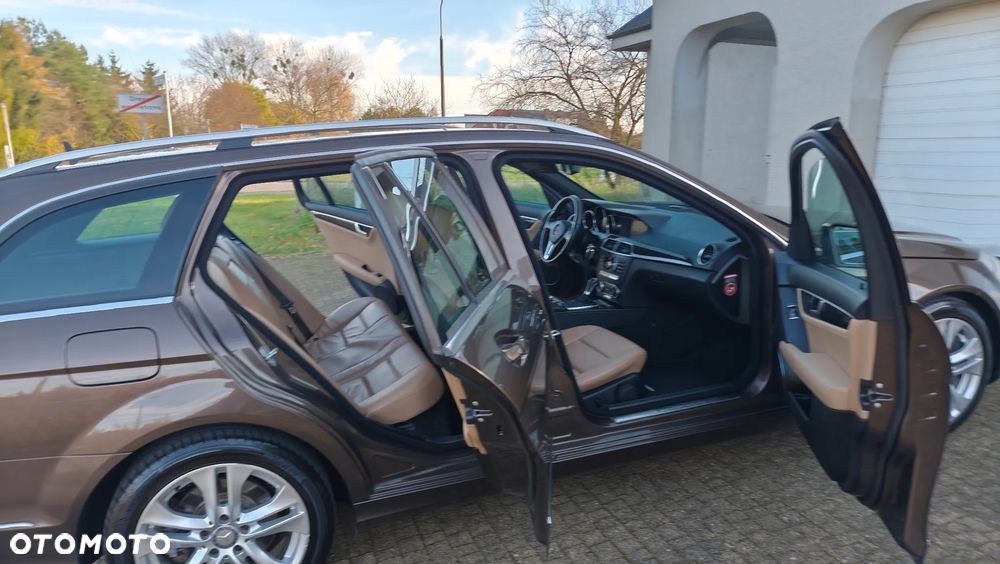 Mercedes-Benz Klasa C 220 (BlueTEC) d BlueEFFICIENCY Edition 7G-TRONIC Avantgarde - 30