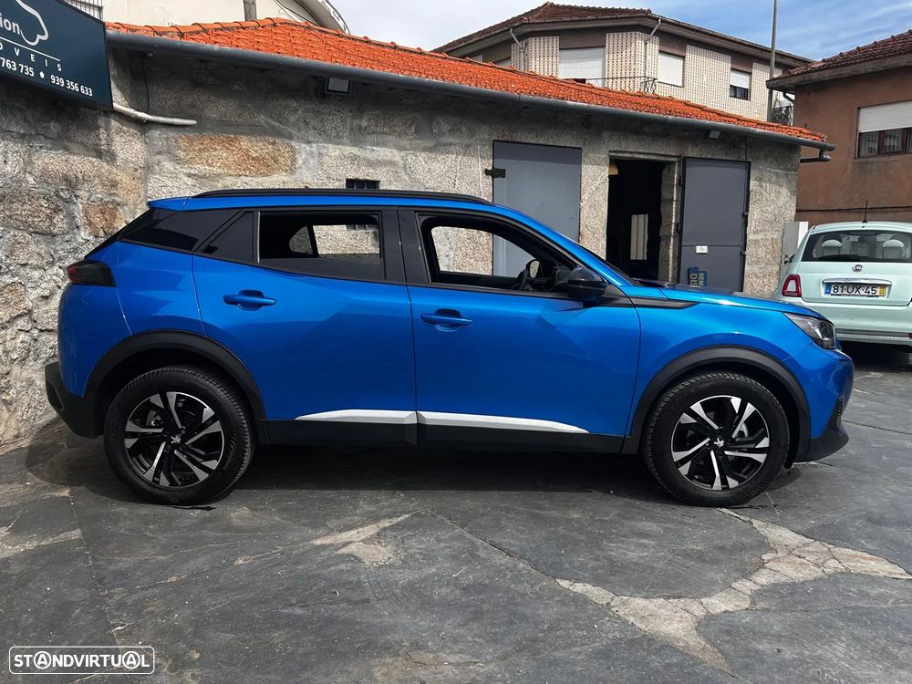Peugeot 2008 1.2 PureTech Allure Pack - 4