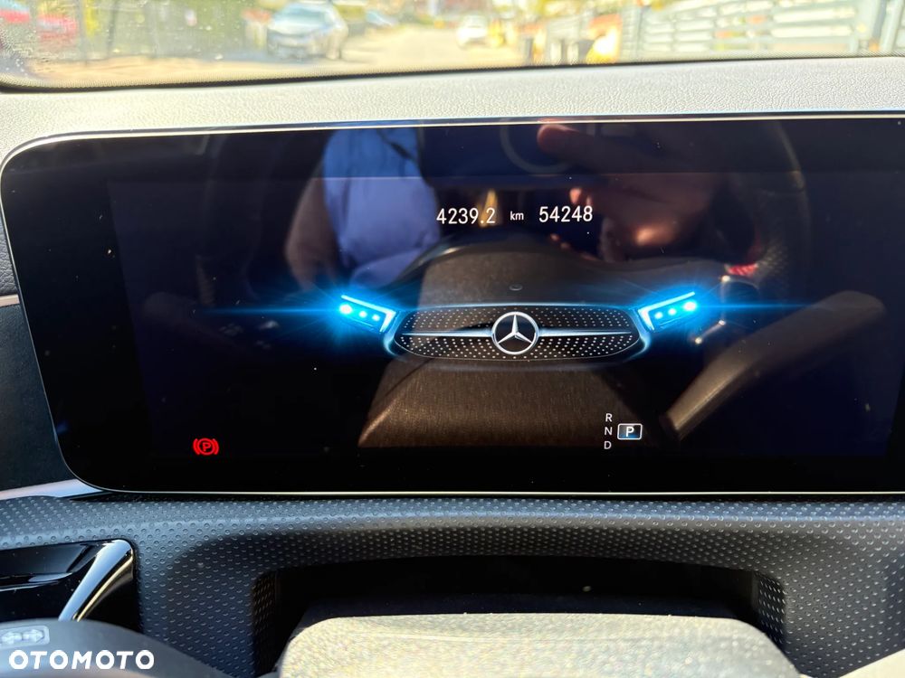 Mercedes-Benz Klasa A 200 AMG Line 7G-DCT - 18