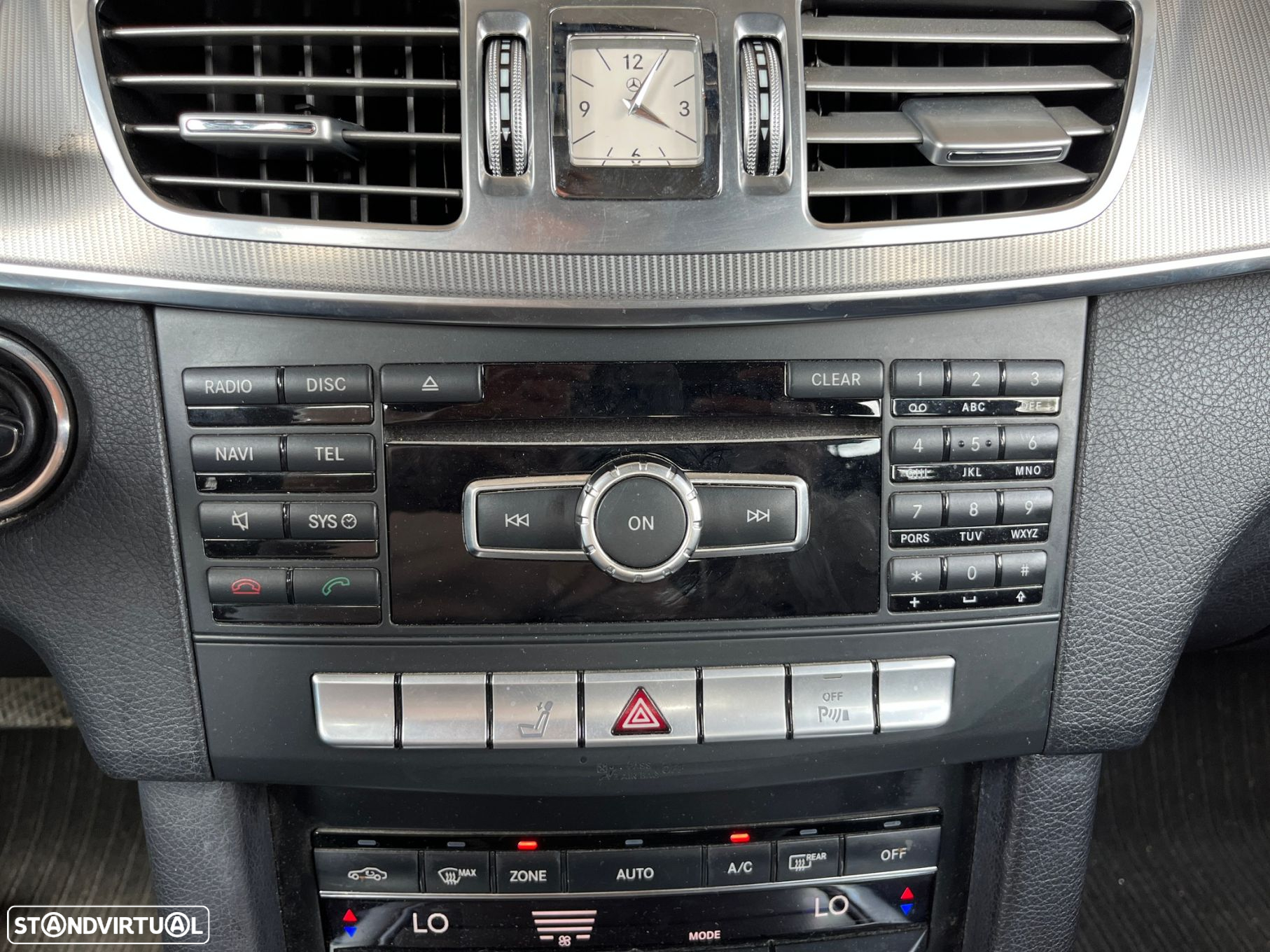 Mercedes-Benz E 300 Bluetec Hybrid Avantgarde - 29