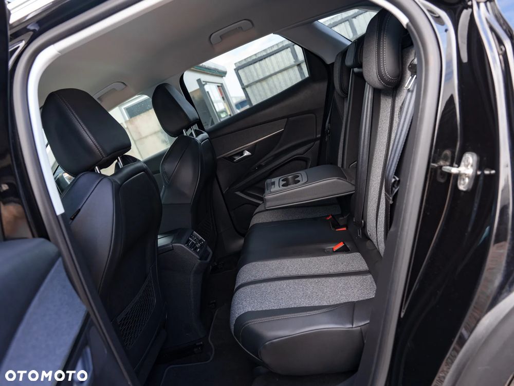 Peugeot 3008 1.5 BlueHDi Allure S&S - 15