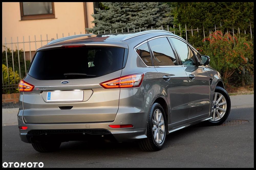 Ford S-Max - 21