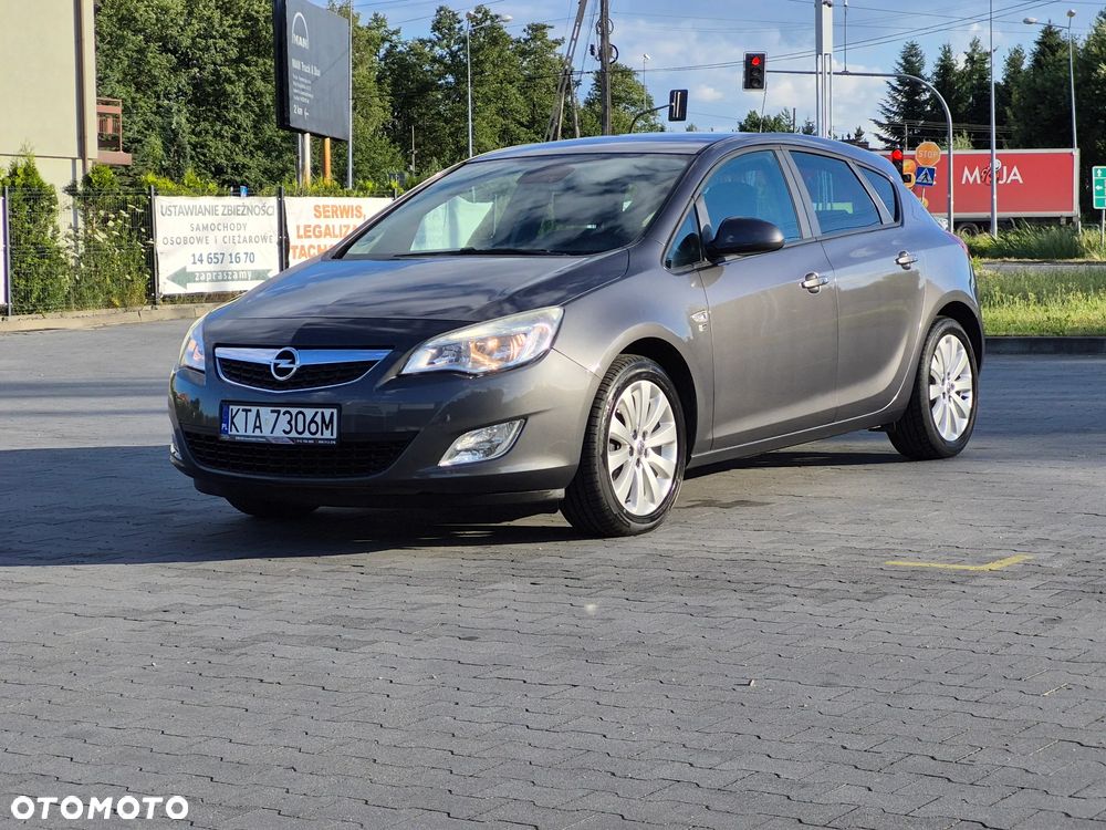 Opel Astra 1.4 Turbo - 2