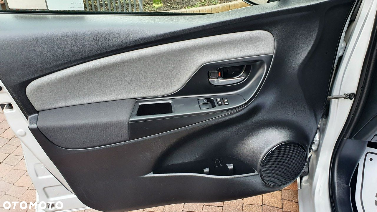 Toyota Yaris - 36