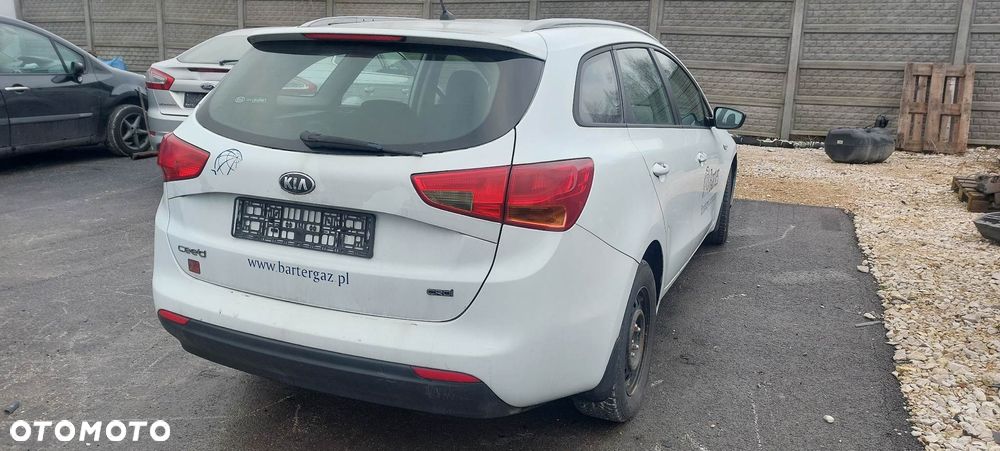 Kia Ceed ii 1,4 crdi 90 km alternator - 5