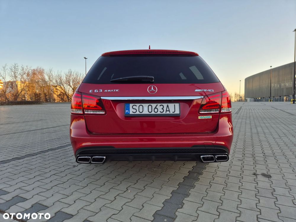 Mercedes-Benz Klasa E 63 AMG 4Matic AMG Speedshift MCT - 25