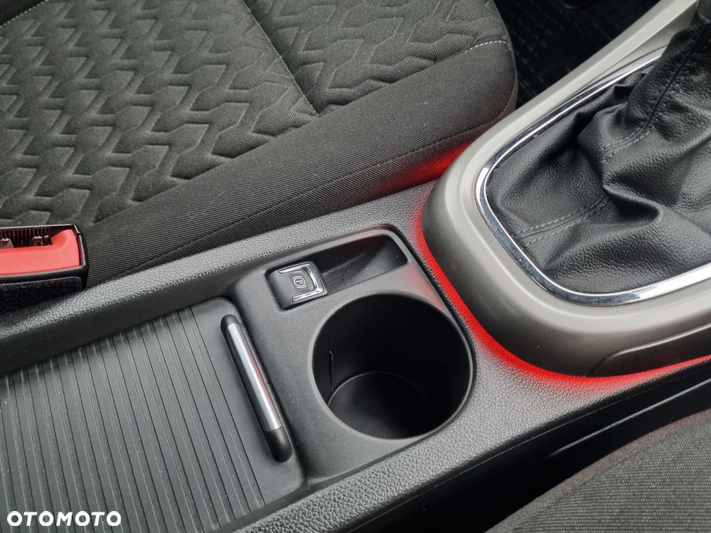 Opel Astra 1.4 Turbo Active - 29