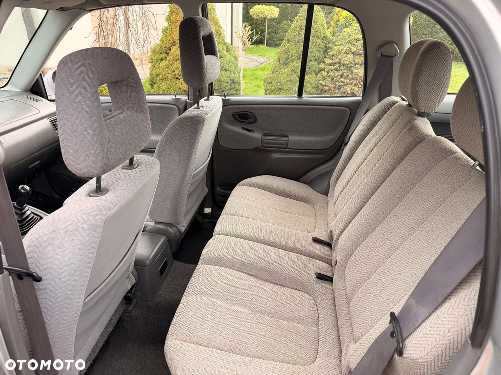 Suzuki Grand Vitara 2.0 TD Limited - 11