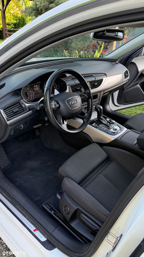 Audi A6 Avant 2.0 TDI quattro S tronic - 11