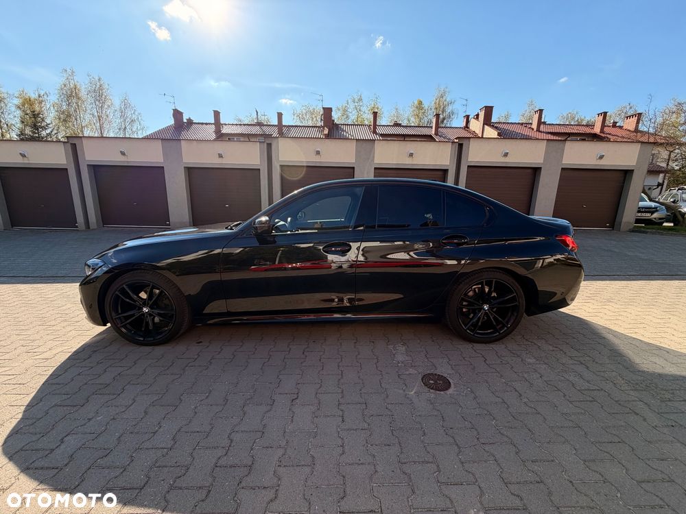 BMW Seria 3 320d xDrive M Sport sport - 2