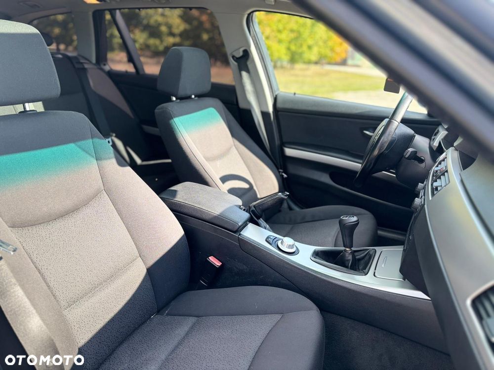BMW Seria 3 320d - 18