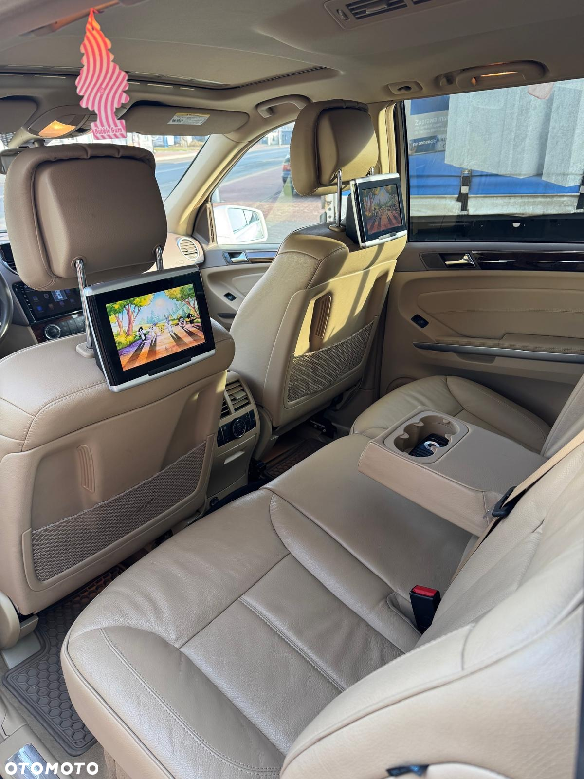 Mercedes-Benz GL 500 4Matic 7G-TRONIC - 12