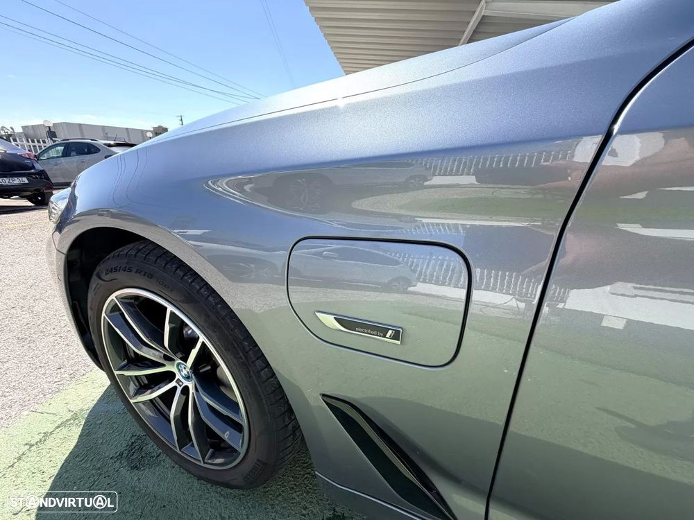 BMW 530 e Pack Desportivo M - 7