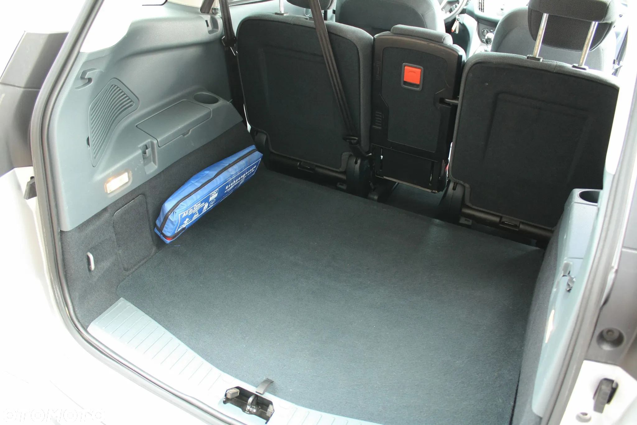 Ford Grand C-MAX 1.6 TDCi Start-Stop-System SYNC Edition - 37