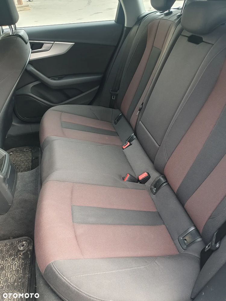 Audi A4 Avant 2.0 TDI - 34