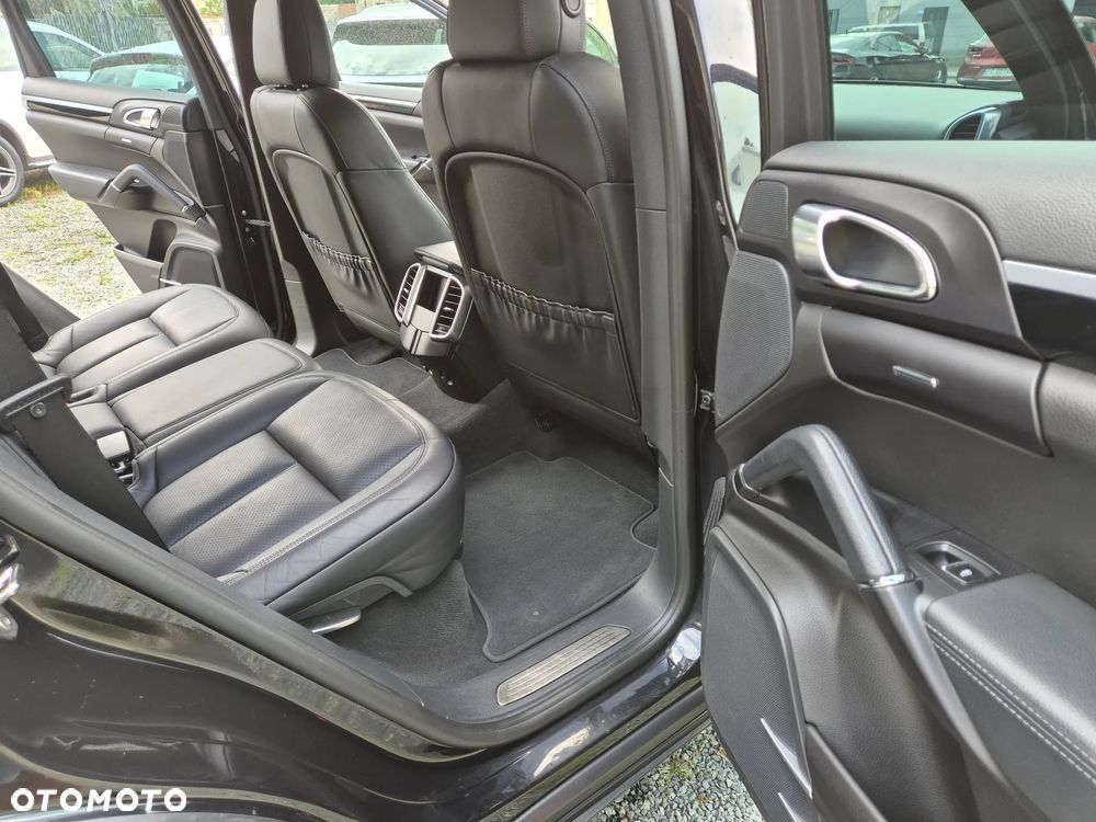 Porsche Cayenne Diesel Platinum Edition - 23